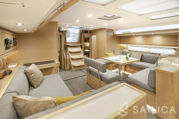 Dufour 530 Smart Electric 6 + 1 cab. - Yacht Charter Sailica