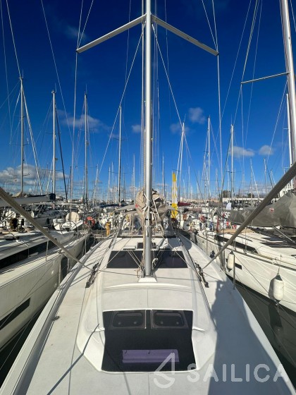 Dufour 390 - Yacht Charter Sailica