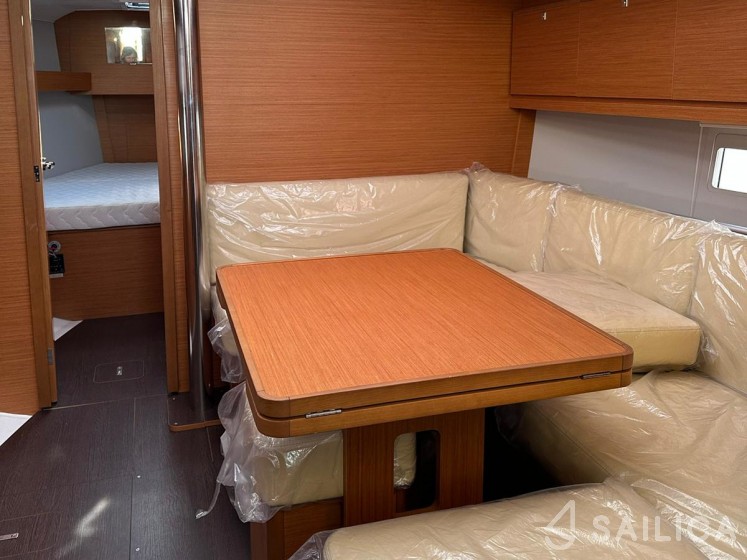 Dufour 390 - Yacht Charter Sailica