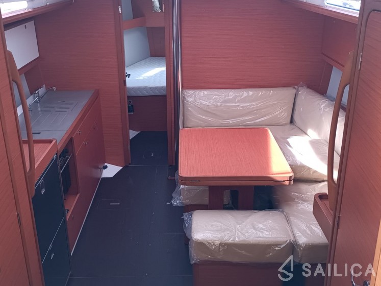 Dufour 390 - Yacht Charter Sailica