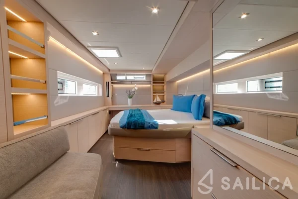 Lagoon 55 - Yacht Charter Sailica