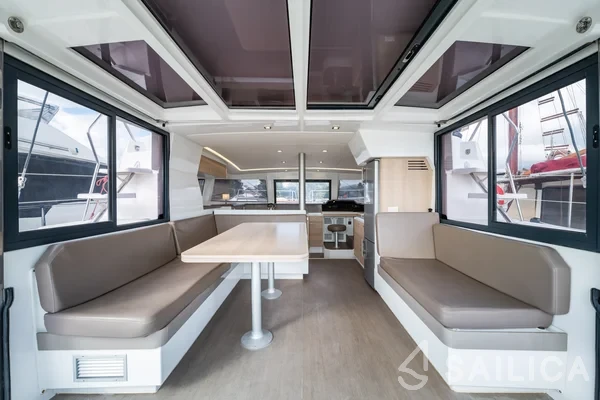 Bali 4.1 - Yacht Charter Sailica