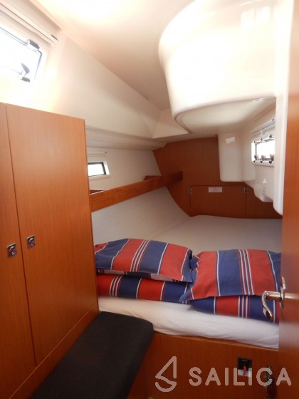 Bavaria 33 Cruiser - Yacht Charter Sailica