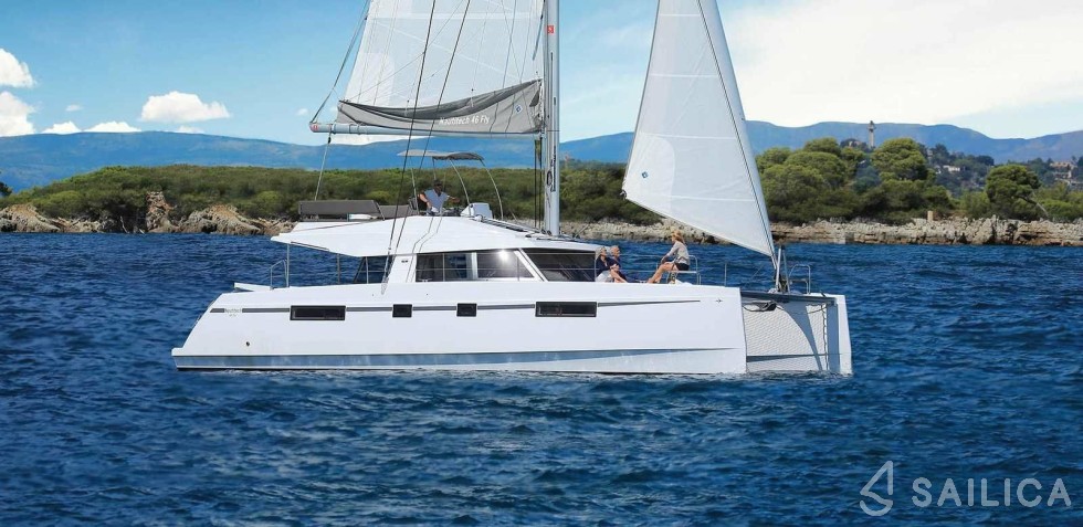 Nautitech 46 Fly - Yacht Charter Sailica