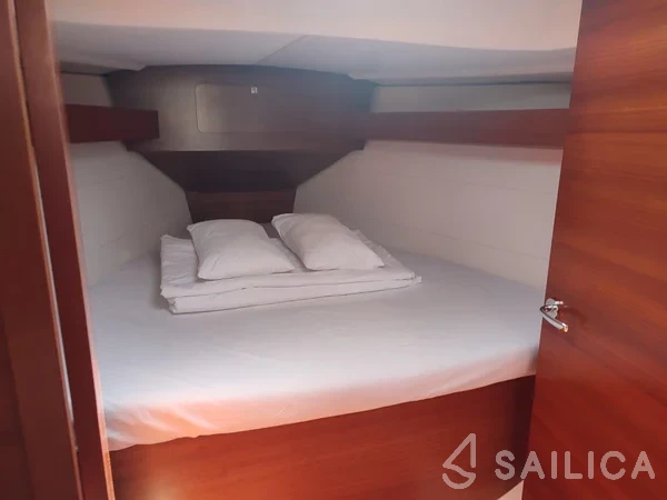 Dufour 35 - Yacht Charter Sailica