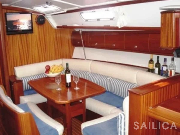 Bavaria 38 - Yacht Charter Sailica