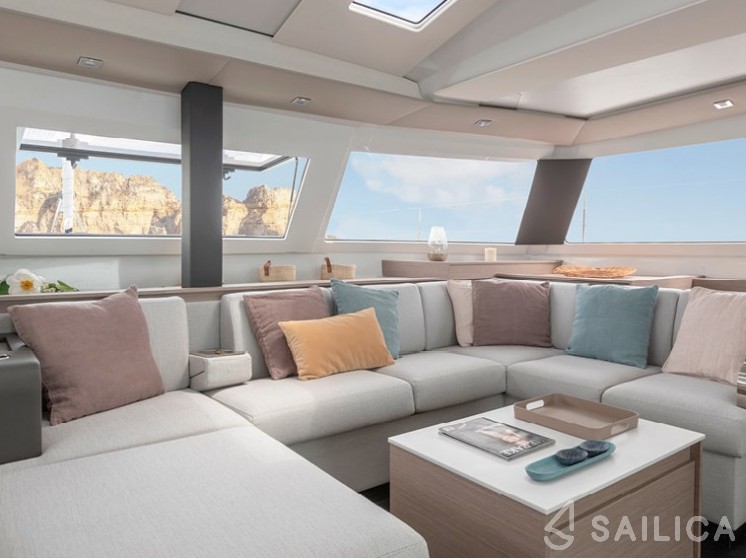 Elba 45 - Yacht Charter Sailica