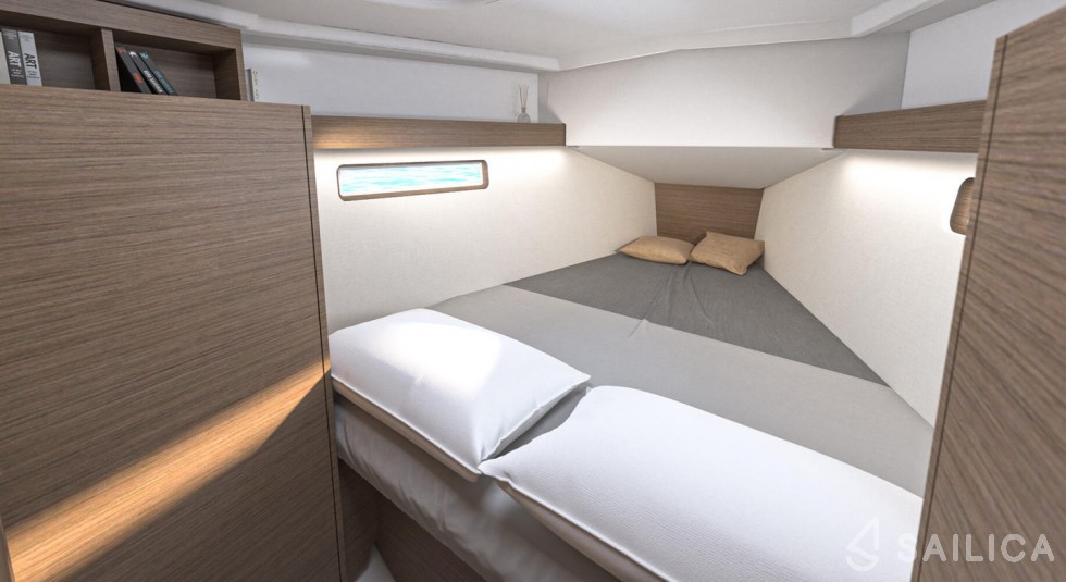 Oceanis 34.1 - Yacht Charter Sailica