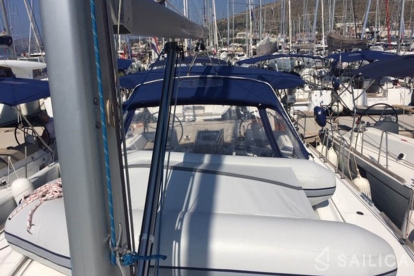 Oceanis 48 - Yacht Charter Sailica