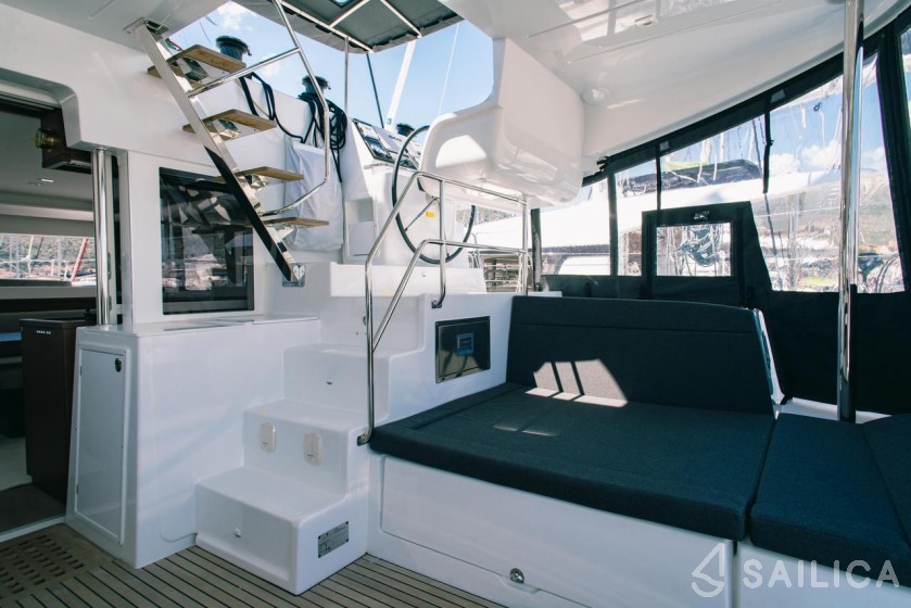 Lagoon 450 S - 4 + 2 cab. - Yacht Charter Sailica