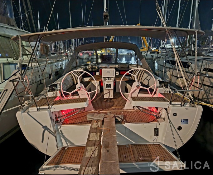 Hanse 418 - Yacht Charter Sailica