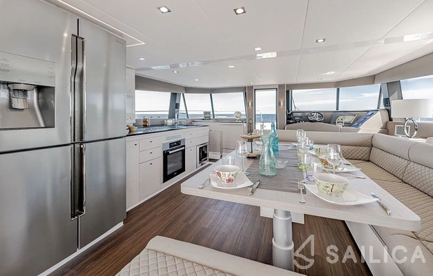 Aventura 14 Power - Yacht Charter Sailica