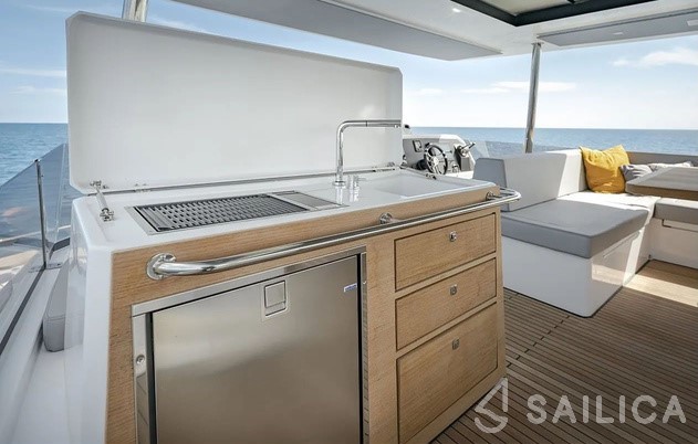 Aventura 14 Power - Yacht Charter Sailica