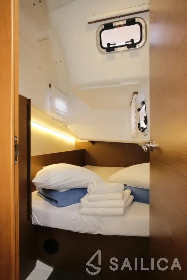 Sun Odyssey 380 - Yacht Charter Sailica