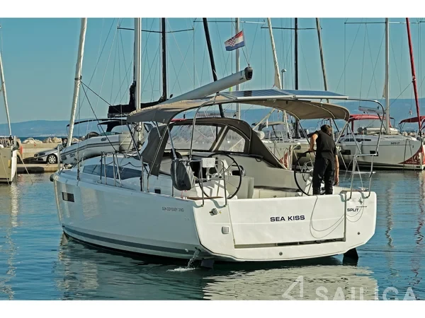 Sun Odyssey 380 - Yacht Charter Sailica