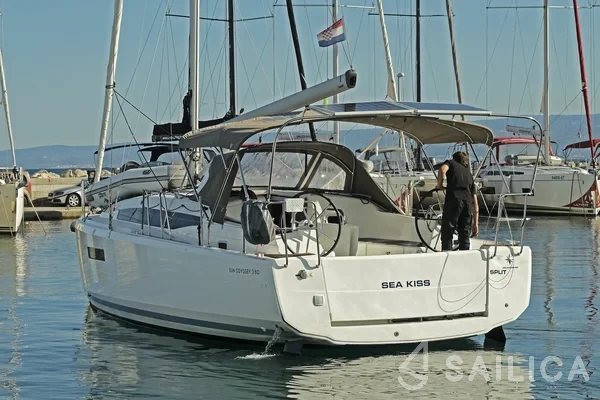 Sun Odyssey 380 - Yacht Charter Sailica