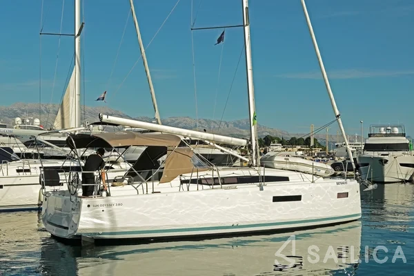 Sun Odyssey 380 - Yacht Charter Sailica