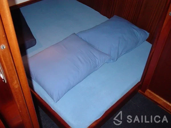 Hemmes 1400 - Yacht Charter Sailica