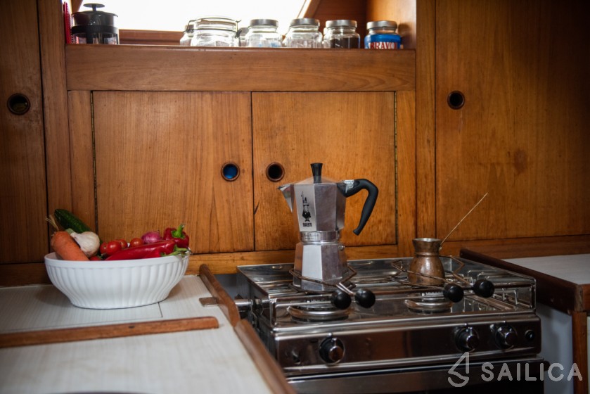 Amphitrite - Yacht Charter Sailica