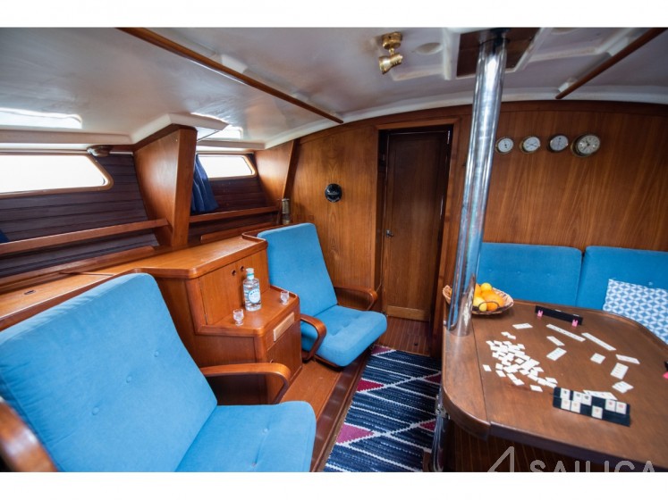 Amphitrite - Yacht Charter Sailica