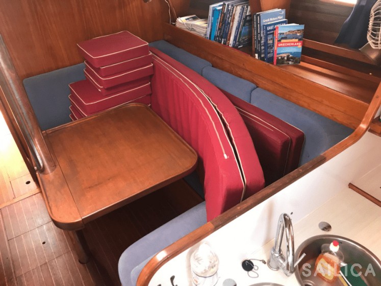 Amphitrite - Yacht Charter Sailica