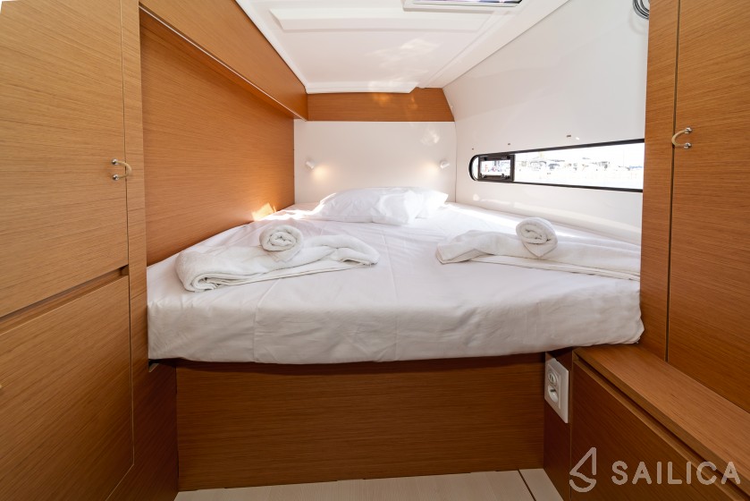 Excess 11 - Yacht Charter Sailica