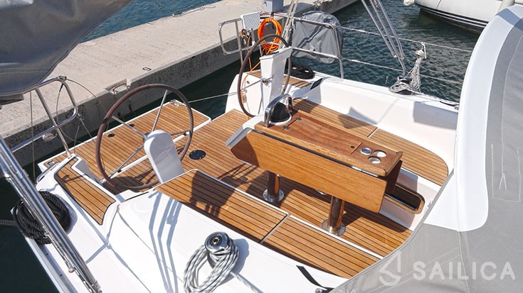 Bavaria 34 Cruiser - Yacht Charter Sailica