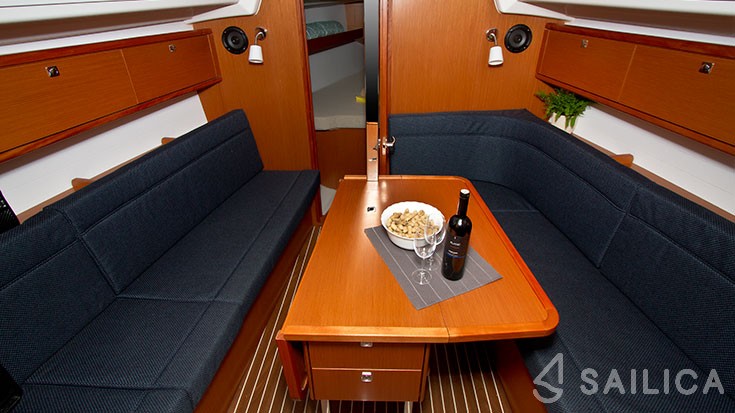 Bavaria 34 Cruiser - Yacht Charter Sailica