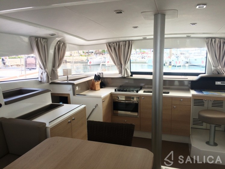 Bali 4.0 - Yacht Charter Sailica