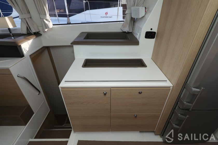 Bali 4.0 - Yacht Charter Sailica