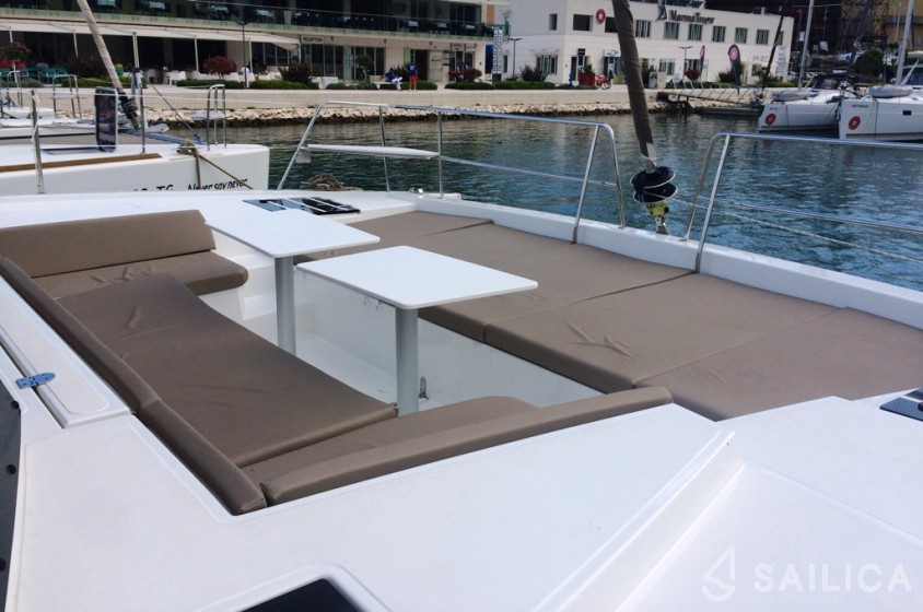 Bali 4.0 - Yacht Charter Sailica
