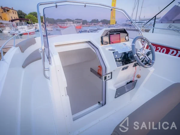 Atlantic Marine 670 - Yacht Charter Sailica