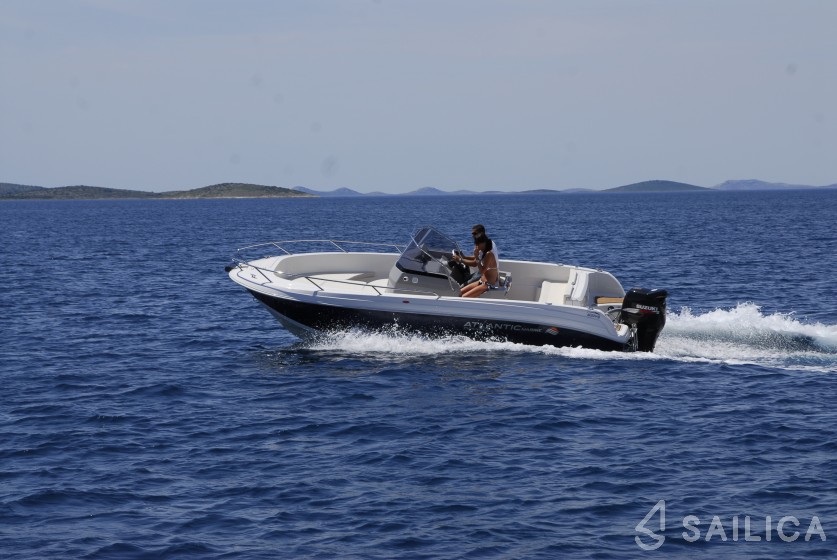 Atlantic Marine 670 - Yacht Charter Sailica