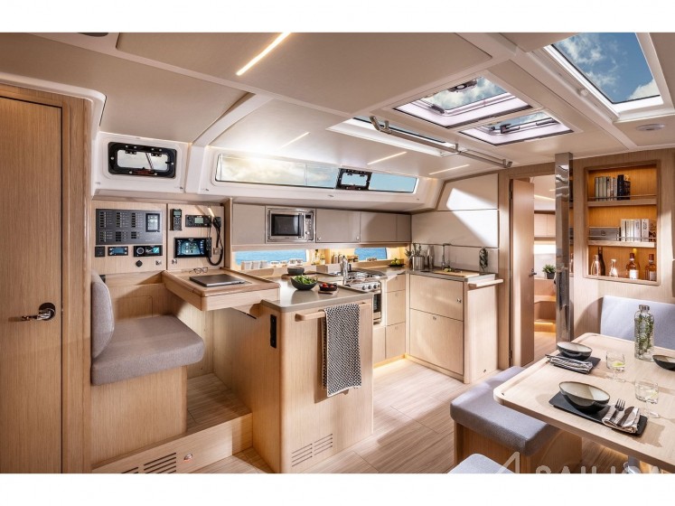 Bavaria 46 Cruiser - Yacht Charter Sailica