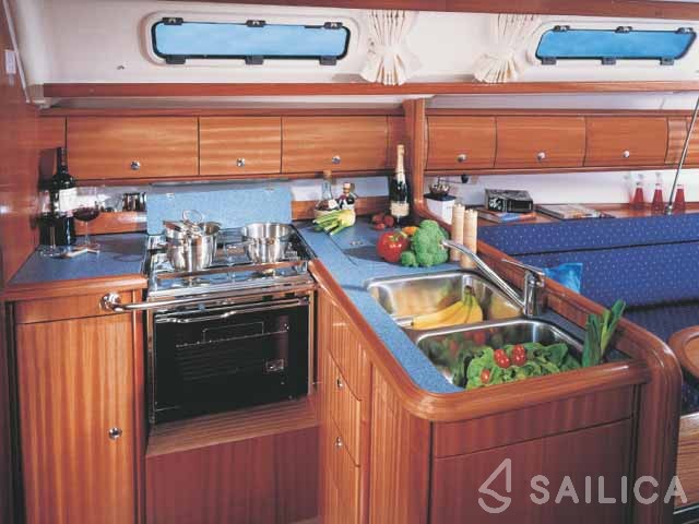 Bavaria 36 - Yacht Charter Sailica