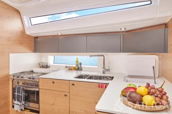 Elan Impression 43 - Yacht Charter Sailica