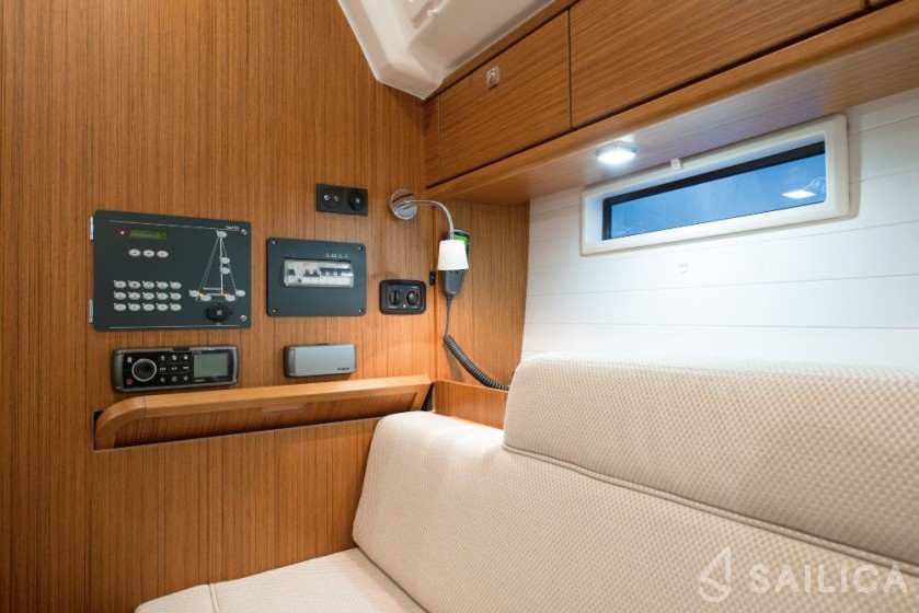 Bavaria 37 Cruiser - Yacht Charter Sailica
