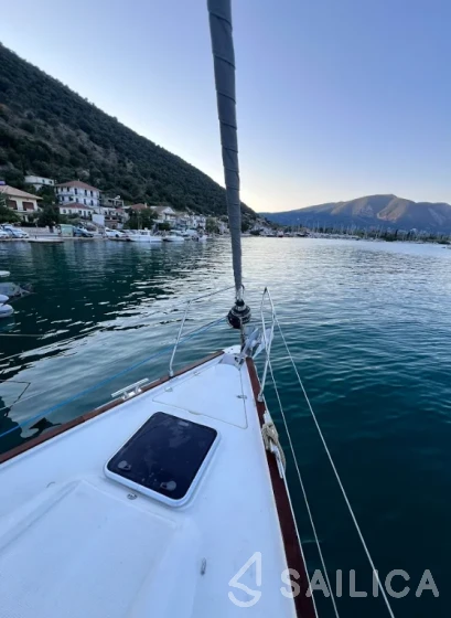 Bavaria 46 Cruiser - Yacht Charter Sailica