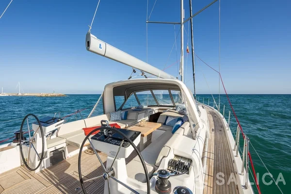Oceanis 60 - Yacht Charter Sailica