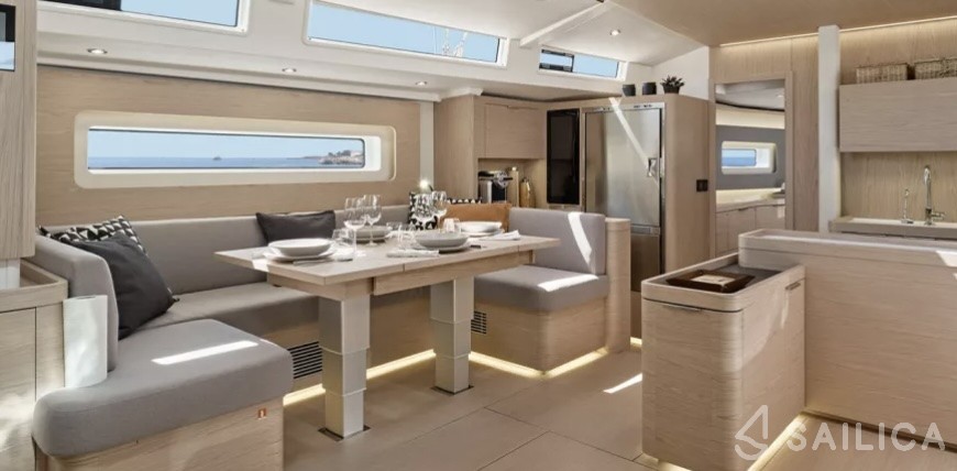 Oceanis 60 - Yacht Charter Sailica