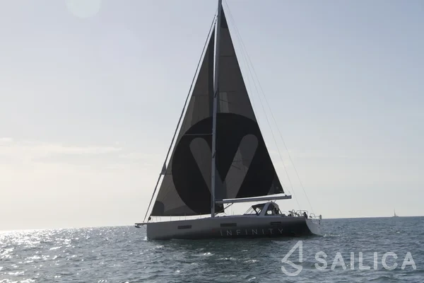 Oceanis 60 - Yacht Charter Sailica