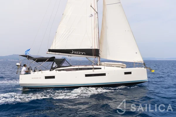 Sun Odyssey 410 - Yacht Charter Sailica
