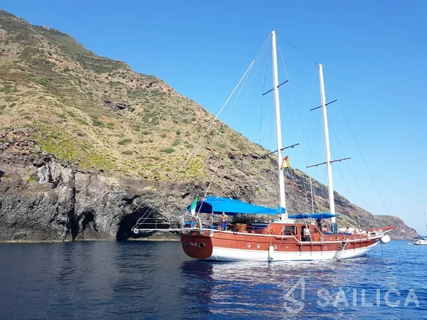 Gulet - Yacht Charter Sailica