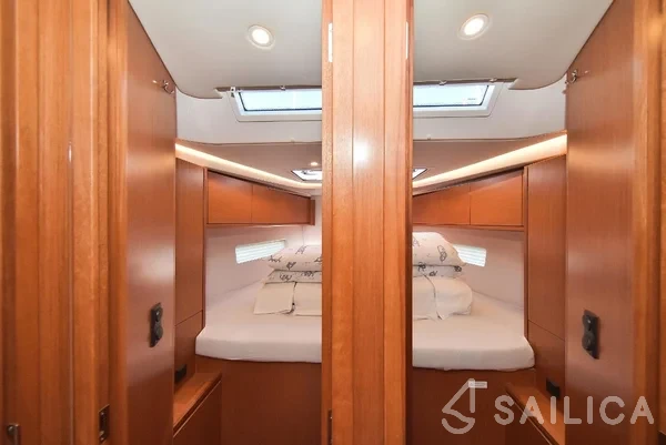 Bavaria 45 Cruiser - Yacht Charter Sailica