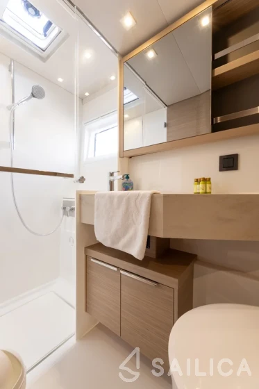 Lagoon 46  - Yacht Charter Sailica