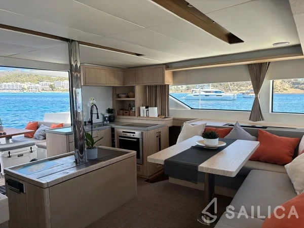 Lagoon 50 - Yacht Charter Sailica