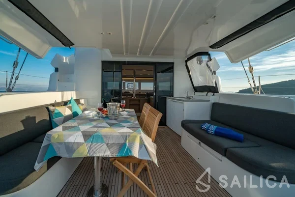 Lagoon 50 - Yacht Charter Sailica