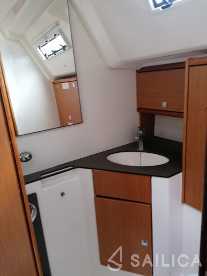 Bavaria 46 Cruiser - Yacht Charter Sailica