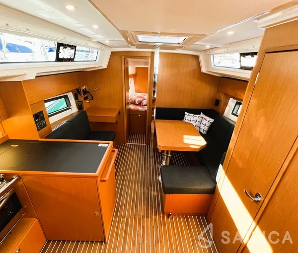 Bavaria C38 - Yacht Charter Sailica