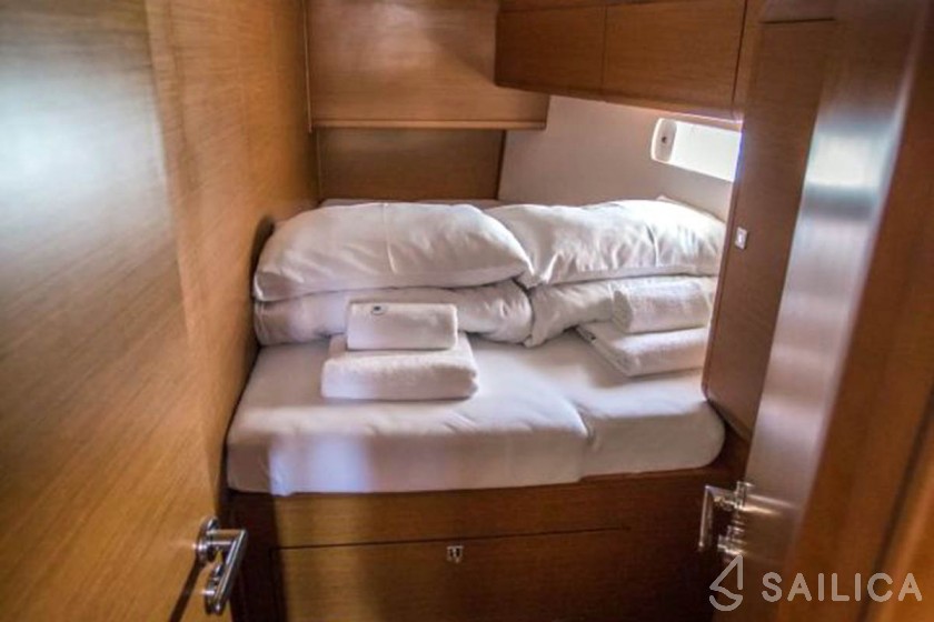 Sun Odyssey 519 - Yacht Charter Sailica